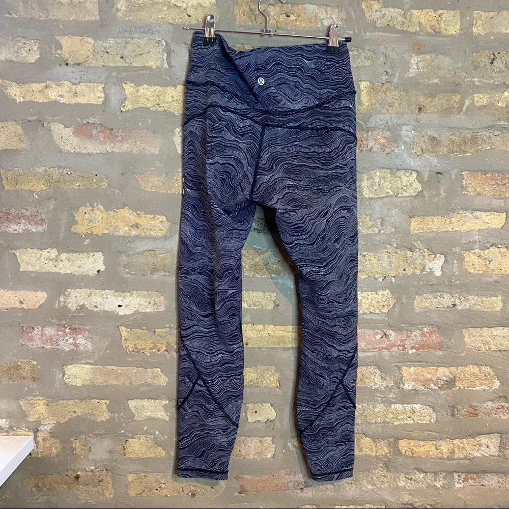 LULULEMON ~ Skull Soul Cycle Gray Black Cropped Leggings - Picture 5 of 9